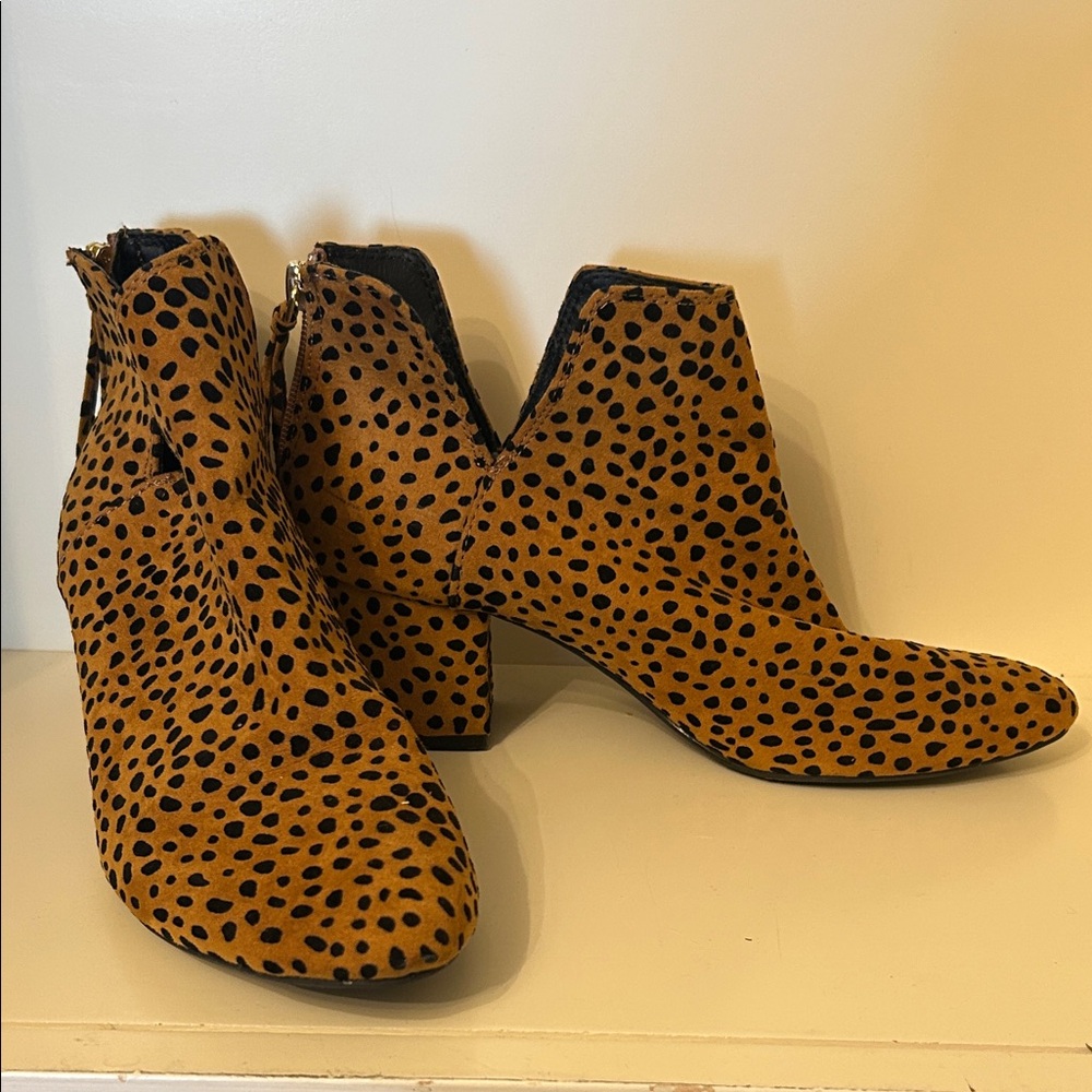 Qupid Tan and Black Spotted Ankle Boots
